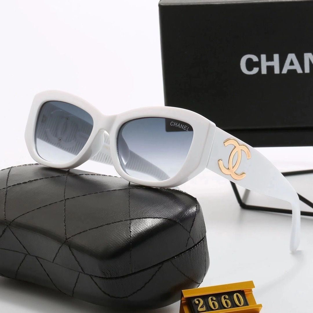 CH Fashion Sunglasses窶・8984
