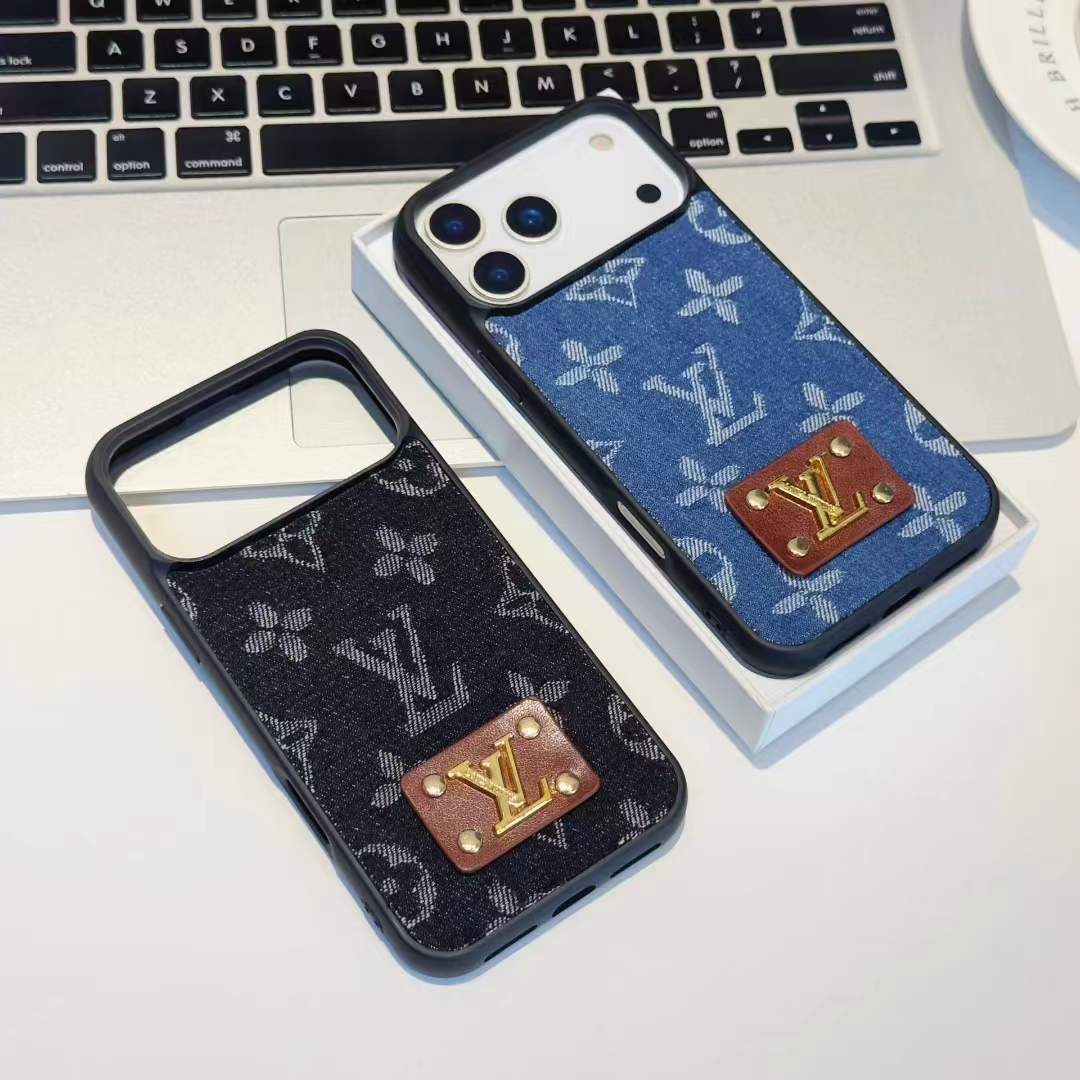 The world's newest luxury iPhone 17 case-1