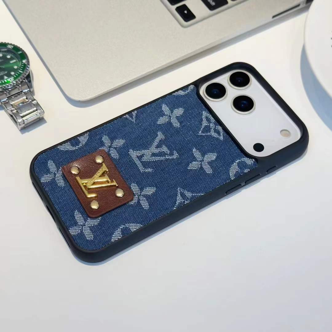 The world's newest luxury iPhone 17 case-1