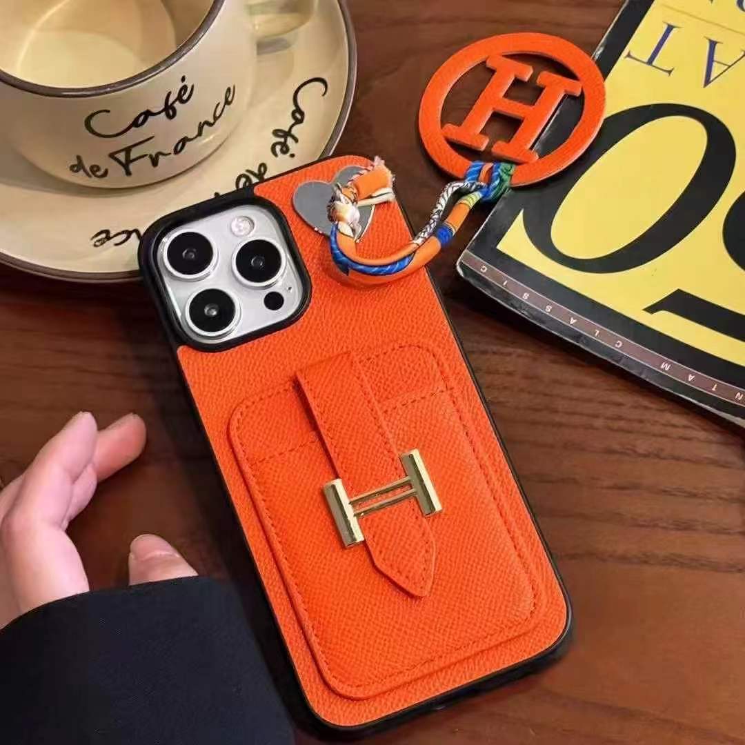 The world's newest luxury iPhone 17 case-3