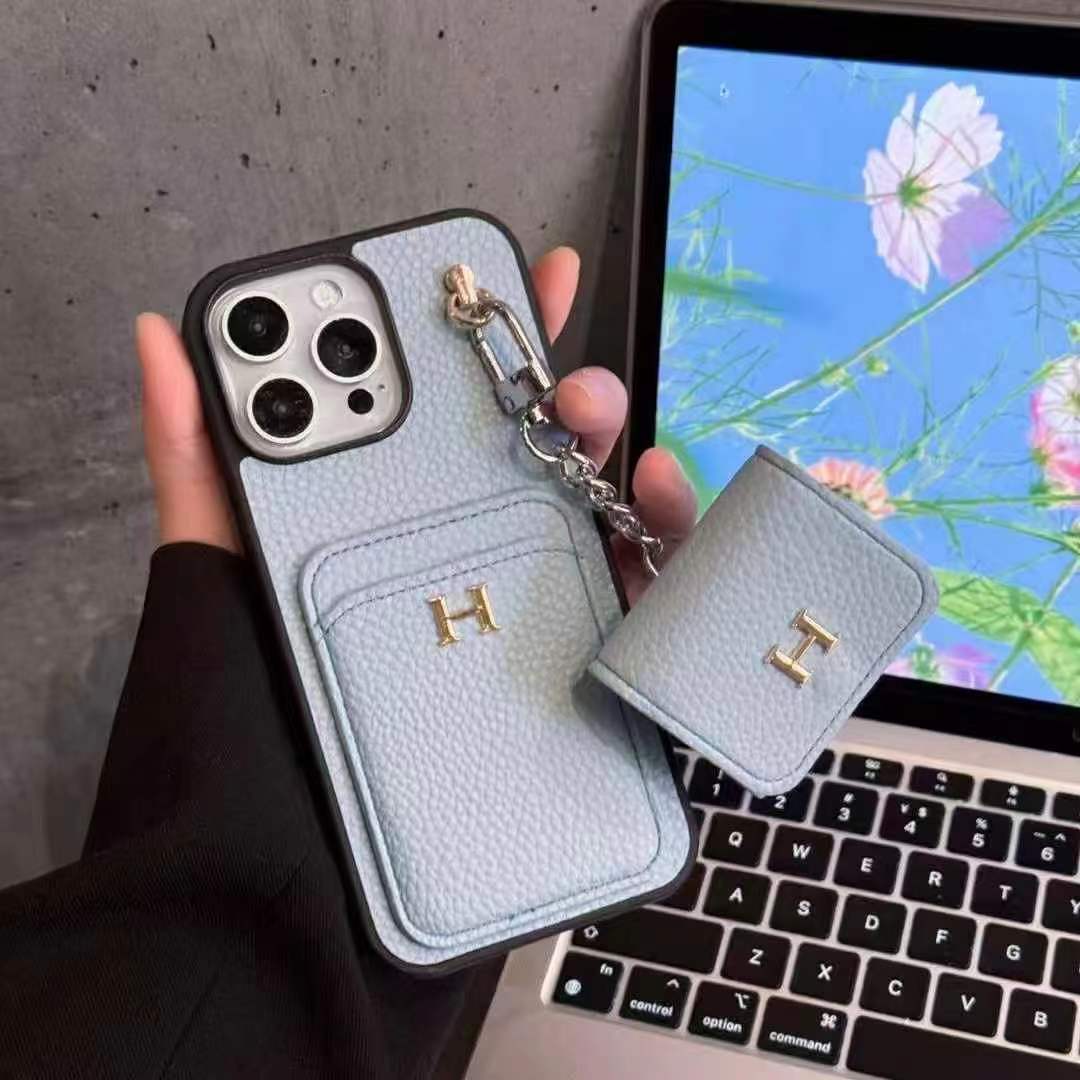 The world's newest luxury iPhone 17 case-4