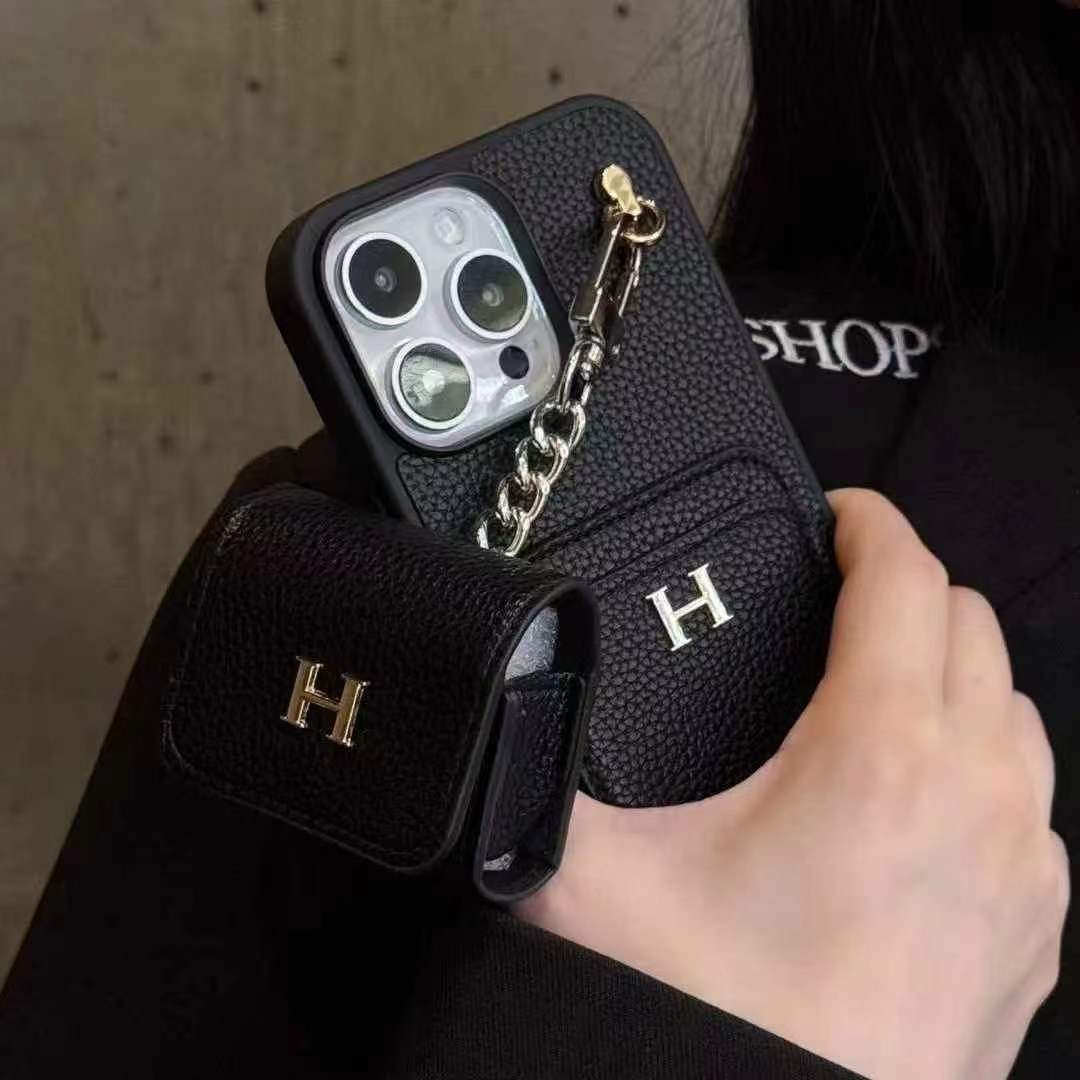 The world's newest luxury iPhone 17 case-4